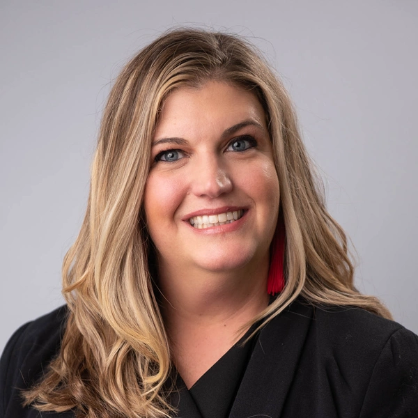 Meghan Hanrahan Headshot